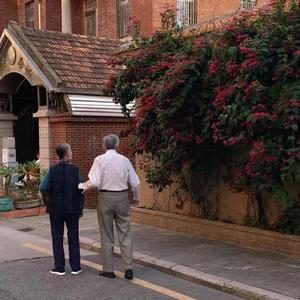 国产亚洲精品美女久久久久
