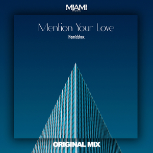 w男人扒开女人的腿猛进动漫
